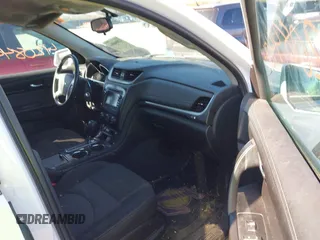 2017 Chevrolet Traverse LT with VIN 1GNKRGKD6HJ100575, listed as a IAAI auction lot 42084404 with 114,152 mi miles and . Bid and sale history available at DreamBid. Image 5.