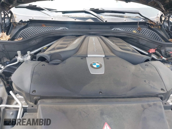 2017 BMW X5 xDrive50i with VIN 5UXKR6C5XH0J84270, listed as a IAAI auction lot 42437301 with 92,847 mi miles and . Bid and sale history available at DreamBid. Image 10.