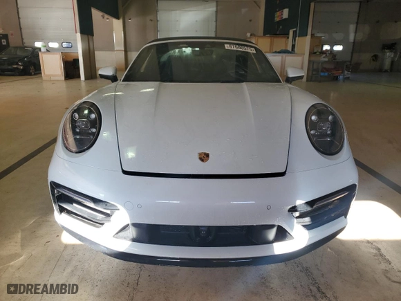 2022 Porsche 911 4S with VIN WP0BB2A91NS231111, listed as a Copart auction lot 87600575 with 0 mi miles and Clean Title. Bid and sale history available at carsss.com. Image 5.