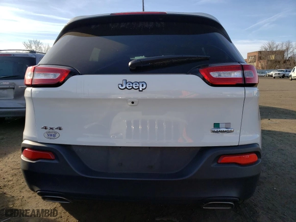 2015 Jeep Cherokee Latitude with VIN 1C4PJMCS1FW788485, listed as a Copart auction lot 48595835 with 18,704 mi miles and Salvage Title. Bid and sale history available at carsss.com. Image 6.
