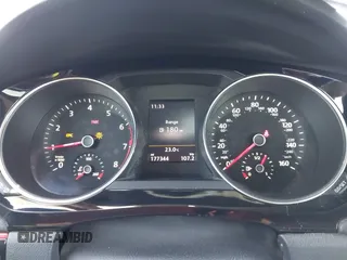 2017 Volkswagen Jetta GLI z VIN 3VW5T7AJ3HM257978, wystawiony jako IAAI lot #41855055 z przebiegiem 177 344 mil mil oraz . Historia ofert i sprzedaży dostępna na DreamBid. Obrazek 7.
