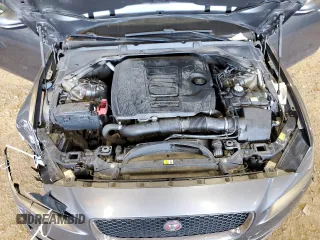 2019 Jaguar XE 25t Premium with VIN SAJAD4FX3KCP51634, listed as a Copart auction lot 85771074 with 87,919 mi miles and Clean Title. Bid and sale history available at carsss.com. Image 11.