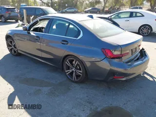 2022 BMW 3 Series 330e with VIN 3MW5P7J05N8C77293, listed as a IAAI auction lot 41322532 with 1 mi miles. Bid and sale history available at carsss.com. Image 3.