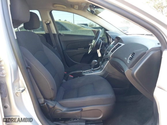 2014 Chevrolet Cruze 1LT with VIN 1G1PC5SB5E7102581, listed as a IAAI auction lot 41461129 with 65,405 mi miles. Bid and sale history available at carsss.com. Image 5.
