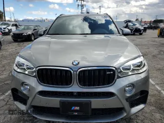 2017 BMW X5 M z VIN 5YMKT6C31H0X20497, wystawiony jako Copart lot #42835023 z przebiegiem 55 355 mil mil oraz . Historia ofert i sprzedaży dostępna na DreamBid. Obrazek 5.