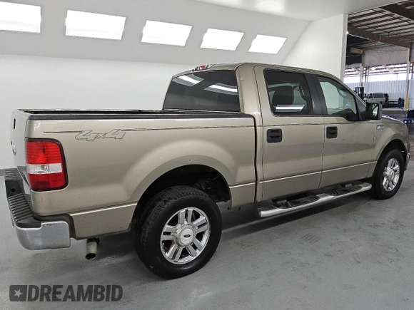 2006 Ford F-150 XLT with VIN 1FTPW14556FA19187, listed as a Copart auction lot 55087355 with 175,272 mi miles and Clean title. Bid and sale history available at DreamBid. Image 3.