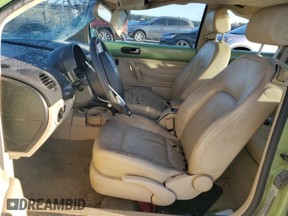 2005 Volkswagen New Beetle Coupe GLS with VIN 3VWCK31C05M415337, listed as a Copart auction lot 76562154 with 113,317 mi miles and Salvage Title. Bid and sale history available at carsss.com. Image 7.