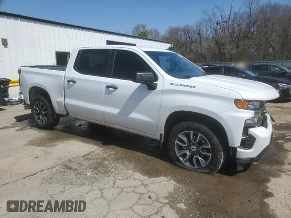 2020 Chevrolet Silverado 1500 Custom with VIN 3GCPWBEH5LG246999, listed as a Copart auction lot 48423035 with 126,853 mi miles and Clean Title. Bid and sale history available at DreamBid. Image 4.