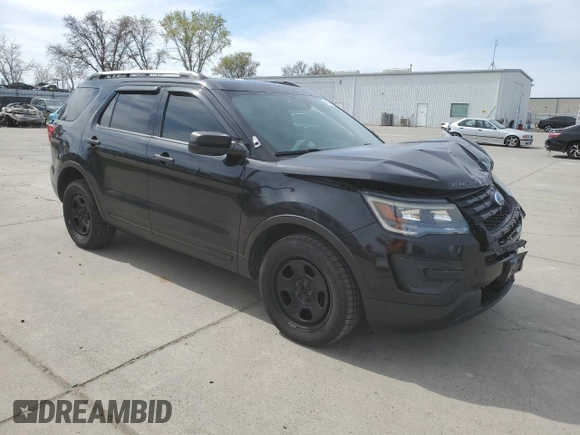 2017 Ford Police Interceptor Utility z VIN 1FM5K8AT2HGD07384, wystawiony jako Copart lot #48473455 z przebiegiem 99 193 mil mil oraz Szkoda całkowita • Salvage title. Historia ofert i sprzedaży dostępna na DreamBid. Obrazek 4.