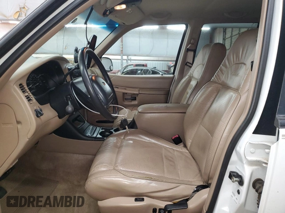 1998 Ford Explorer XLT with VIN 1FMZU32P2WZC01373, listed as a Copart auction lot 88286335 with 213,872 mi miles and Salvage title. Bid and sale history available at DreamBid. Image 7.