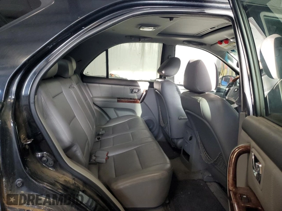 2004 Kia Sorento LX with VIN KNDJC733545287824, listed as a Copart auction lot 89375195 with 372,804 mi miles and Salvage Title. Bid and sale history available at carsss.com. Image 11.