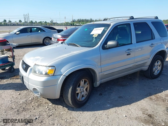 2006 Ford Escape Limited with VIN 1FMCU94156KB98012, listed as a IAAI auction lot 41805404 with 189,197 mi miles. Bid and sale history available at carsss.com. Image 17.
