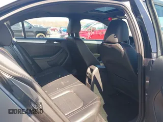 2014 Volkswagen Jetta GLI с VIN 3VW4T7AJ6EM360187, выставлен на аукционе IAAI как лот 41932099 с пробегом 71 647 миль миль и . История ставок и продаж доступна на DreamBid. Изображение 8.