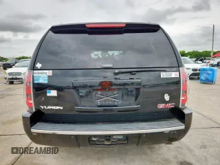 2007 GMC Yukon Denali z VIN 1GKFK63827J347069, wystawiony jako Copart lot #60819625 z przebiegiem 302 034 mil mil oraz Czysty tytuł • Clean title. Historia ofert i sprzedaży dostępna na DreamBid. Obrazek 6.