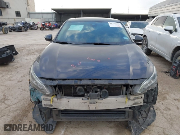 2019 Nissan Altima Platinum with VIN 1N4BL4FV4KC107201, listed as a IAAI auction lot 41483963 with 105,403 mi miles and . Bid and sale history available at carsss.com. Image 12.