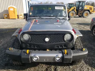 2018 Jeep Wrangler JK Unlimited Altitude with VIN 1C4BJWEGXJL936447, listed as a Copart auction lot 82546004 with 150,053 mi miles and Salvage Title. Bid and sale history available at carsss.com. Image 5.