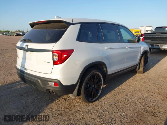 2021 Honda Passport Sport with VIN 5FNYF7H28MB000285, listed as a IAAI auction lot 41947386 with 25,496 mi miles and . Bid and sale history available at DreamBid. Image 4.