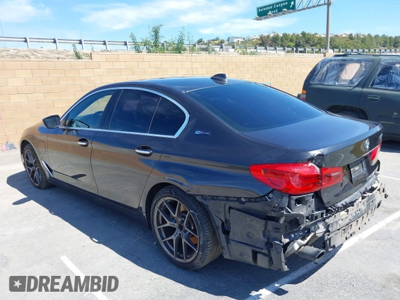 2018 BMW 5 Series 530e xDrive with VIN WBAJB1C58JB085443, listed as a IAAI auction lot 41856298 with 93,110 mi miles and . Bid and sale history available at DreamBid. Image 3.