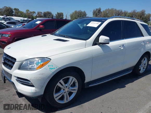 2013 Mercedes-Benz M 350 with VIN 4JGDA5JB6DA216944, listed as a IAAI auction lot 42532706 with 104,443 mi miles and . Bid and sale history available at DreamBid. Image 17.