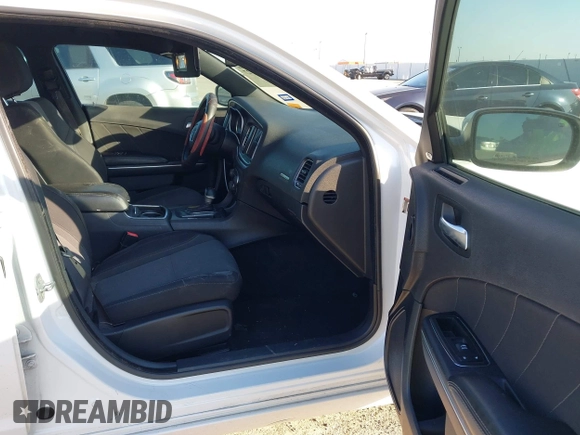 2015 Dodge Charger SXT with VIN 2C3CDXHG8FH730145, listed as a IAAI auction lot 42039927 with 156,135 mi miles and . Bid and sale history available at DreamBid. Image 5.