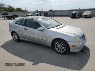 2003 Mercedes-Benz C 230 Kompressor with VIN WDBRN40J43A407471, listed as a Copart auction lot 74177904 with Not provided miles and Clean title. Bid and sale history available at DreamBid. Image 4.