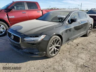 2018 Volvo S90 Momentum with VIN LVY992MK7JP005525, listed as a Copart auction lot 65523112 with 57072 miles. Bid and sale history available at carsss.com. Image 2.