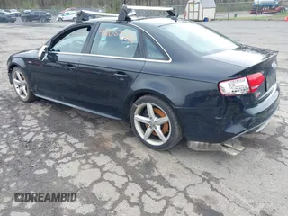 2012 Audi S4 Premium Plus z VIN WAUDGAFL4CA092360, wystawiony jako IAAI lot #42059231 z przebiegiem 172 696 mil mil oraz . Historia ofert i sprzedaży dostępna na DreamBid. Obrazek 3.