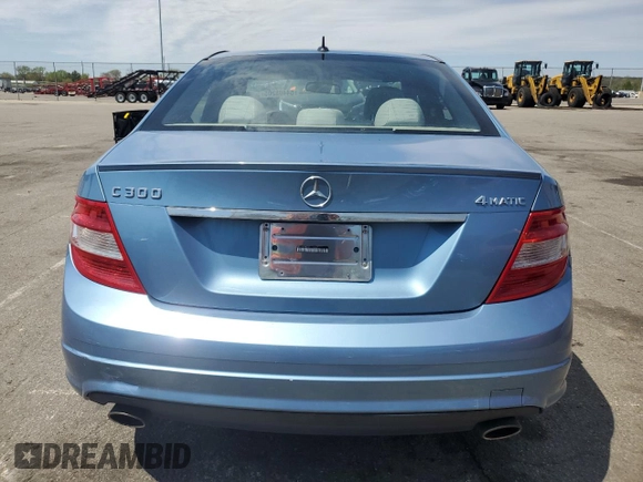 2011 Mercedes-Benz C 300 Sport z VIN WDDGF8BB1BR145367, wystawiony jako Copart lot #54408205 z przebiegiem 111 867 mil mil oraz Szkody całkowita. Historia ofert i sprzedaży dostępna na DreamBid. Obrazek 6.
