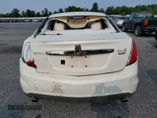 2012 Lincoln MKS z VIN 1LNHL9ER0CG803078, wystawiony jako Copart lot #60514765 z przebiegiem 82 715 mil mil oraz Szkoda całkowita • Salvage title. Historia ofert i sprzedaży dostępna na DreamBid. Obrazek 6.