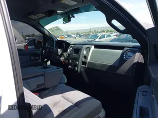 2014 Ford F-150 XL z VIN 1FTFX1CF6EKG35389, wystawiony jako IAAI lot #42643324 z przebiegiem 190 235 mil mil oraz . Historia ofert i sprzedaży dostępna na DreamBid. Obrazek 5.