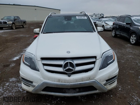 2015 Mercedes-Benz GLK 350 with VIN WDCGG8JB3FG408429, listed as a Copart auction lot 49486745 with 192,463 mi miles and Salvage Title. Bid and sale history available at DreamBid. Image 5.