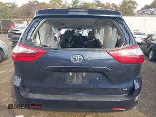 2020 Toyota Sienna LE Auto Access Seat with VIN 5TDKZ3DC5LS029855, listed as a IAAI auction lot 40682719 with Not provided miles and . Bid and sale history available at DreamBid. Image 15.