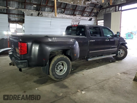 2016 GMC Sierra 3500HD Denali z VIN 1GT42YE83GF142410, wystawiony jako Copart lot #49628925 z przebiegiem 210 385 mil mil oraz Szkoda całkowita • Salvage title. Historia ofert i sprzedaży dostępna na DreamBid. Obrazek 3.