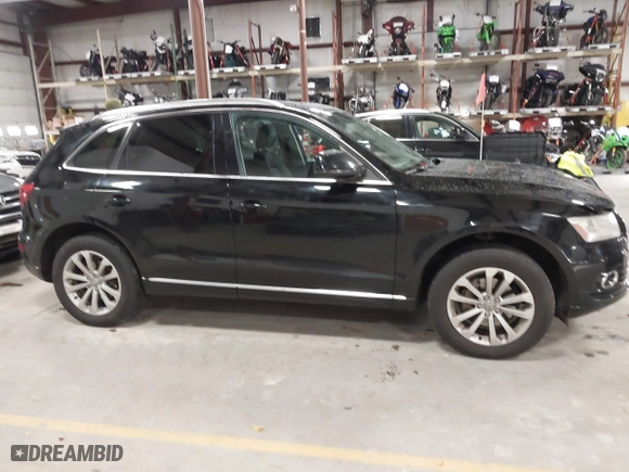 2013 Audi Q5 Premium with VIN WA1CFAFP1DA008107, listed as a IAAI auction lot 40847282 with 168,183 mi miles. Bid and sale history available at carsss.com. Image 12.