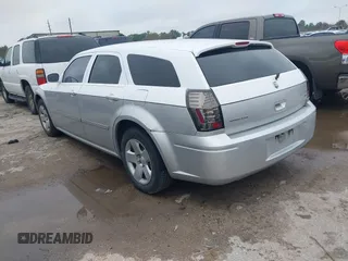 2008 Dodge Magnum SXT with VIN 2D4FV37V78H192963, listed as a IAAI auction lot 41420016 with 191,238 mi miles and . Bid and sale history available at carsss.com. Image 3.