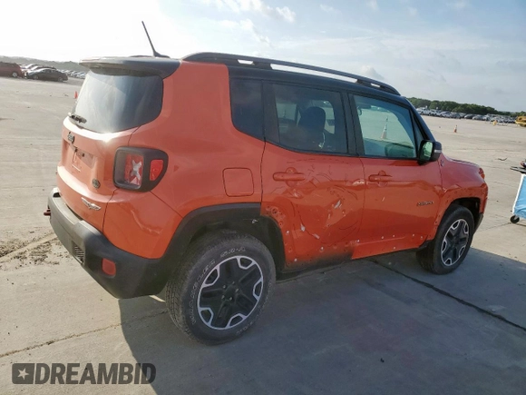 2015 Jeep Renegade Trailhawk z VIN ZACCJBCT8FPC23014, wystawiony jako Copart lot #60025465 z przebiegiem 46 645 mil mil oraz Czysty tytuł • Clean title. Historia ofert i sprzedaży dostępna na DreamBid. Obrazek 3.