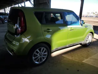 2018 Kia Soul + with VIN KNDJP3A59J7891071, listed as a Copart auction lot 42732315 with 86,567 mi miles and Salvage Title. Bid and sale history available at carsss.com. Image 3.