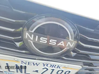 2024 Nissan Sentra SV with VIN 3N1AB8CV7RY280705, listed as a IAAI auction lot 42852861 with 21,040 mi miles and . Bid and sale history available at DreamBid. Image 1.