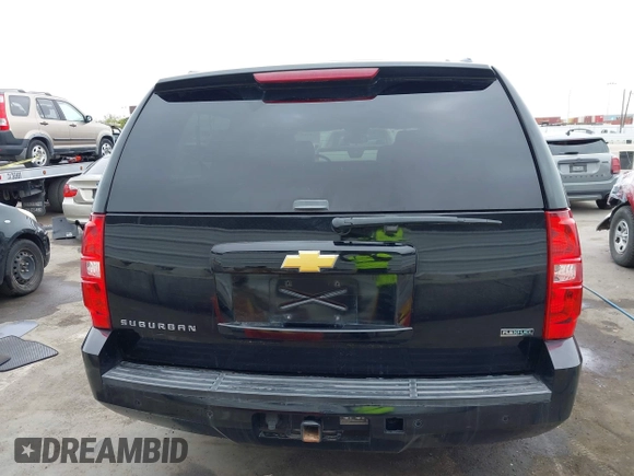 2012 Chevrolet Suburban LT with VIN 1GNSCJE08CR211338, listed as a IAAI auction lot 42504213 with 280,651 mi miles and . Bid and sale history available at DreamBid. Image 16.
