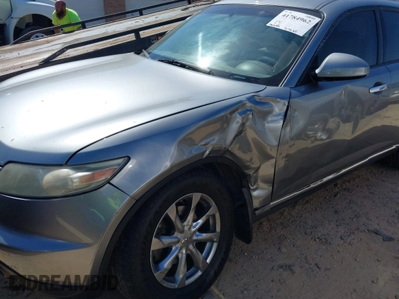 2007 Infiniti FX35 with VIN JNRAS08W47X209623, listed as a IAAI auction lot 41784962 with 196,589 mi miles. Bid and sale history available at carsss.com. Image 6.