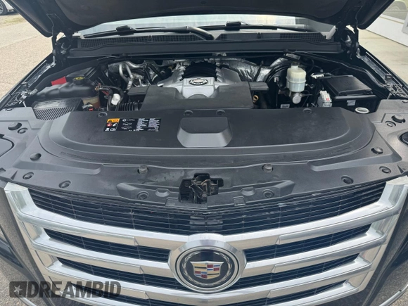 2015 Cadillac Escalade ESV Premium with VIN 1GYS4JKJ1FR272533, listed as a Copart auction lot 60347085 with 227,892 mi miles and Clean title. Bid and sale history available at DreamBid. Image 7.