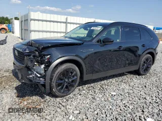 2025 Mazda CX-90 Premium Sport z VIN JM3KKCHD7S1222602, wystawiony jako Copart lot #57267625 z przebiegiem 2072 mil mil oraz Nie do naprawy • Non repairable. Historia ofert i sprzedaży dostępna na DreamBid. Obrazek 1.