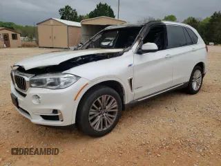 2016 BMW X5 sDrive35i z VIN 5UXKR2C53G0H42177, wystawiony jako Copart lot #51750125 z przebiegiem Nie podano mil oraz Szkoda całkowita • Salvage title. Historia ofert i sprzedaży dostępna na DreamBid. Obrazek 1.