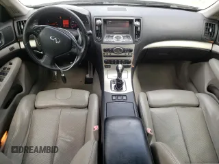 2008 Infiniti G35 Journey z VIN JNKBV61E68M215957, wystawiony jako Copart lot #61387995 z przebiegiem 133 328 mil mil oraz Szkoda całkowita • Salvage title. Historia ofert i sprzedaży dostępna na DreamBid. Obrazek 8.