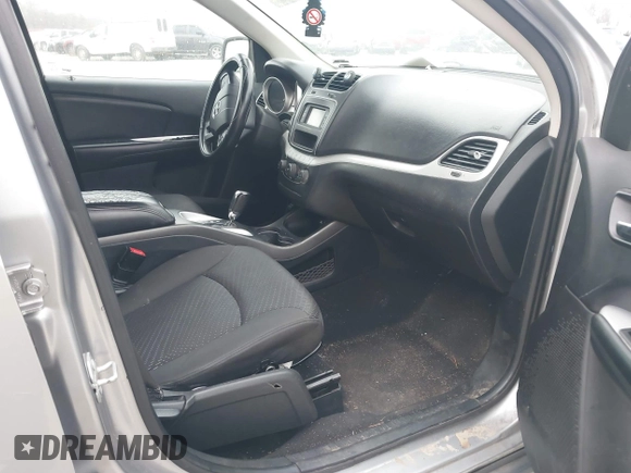2018 Dodge Journey SE with VIN 3C4PDCAB9JT520769, listed as a IAAI auction lot 41545197 with 115,692 mi miles and . Bid and sale history available at carsss.com. Image 5.