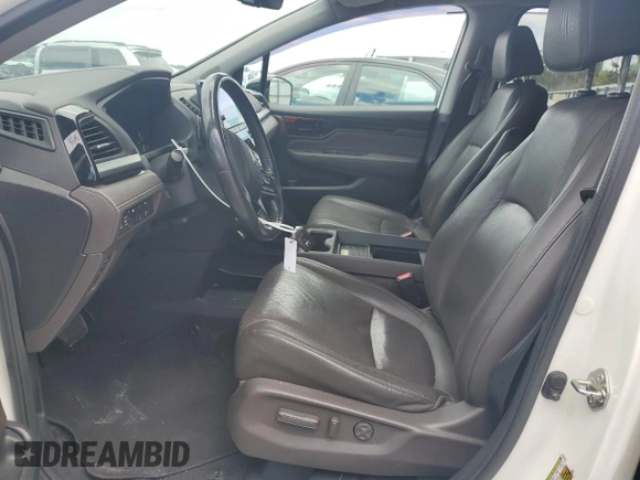 2018 Honda Odyssey Elite z VIN 5FNRL6H9XJB064148, wystawiony jako Copart lot #56214025 z przebiegiem 117 627 mil mil oraz Szkoda całkowita • Salvage title. Historia ofert i sprzedaży dostępna na DreamBid. Obrazek 7.