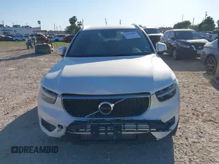 2021 Volvo XC40 Momentum with VIN YV4162UK5M2423299, listed as a IAAI auction lot 41940996 with 50,304 mi miles and . Bid and sale history available at DreamBid. Image 11.