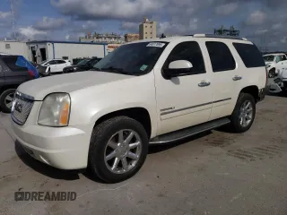 2012 GMC Yukon Denali with VIN 1GKS1EEF6CR159772, listed as a Copart auction lot 44617895 with 160,686 mi miles and Salvage Title. Bid and sale history available at carsss.com. Image 1.