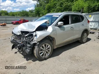 2017 Nissan Rogue SV z VIN KNMAT2MT1HP524868, wystawiony jako Copart lot #55828665 z przebiegiem 189 223 mil mil oraz Szkody całkowita. Historia ofert i sprzedaży dostępna na DreamBid. Obrazek 1.