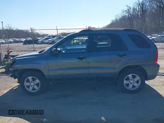 2009 Kia Sportage LX with VIN KNDJF723897635507, listed as a IAAI auction lot 41738092 with 159,850 mi miles. Bid and sale history available at carsss.com. Image 15.